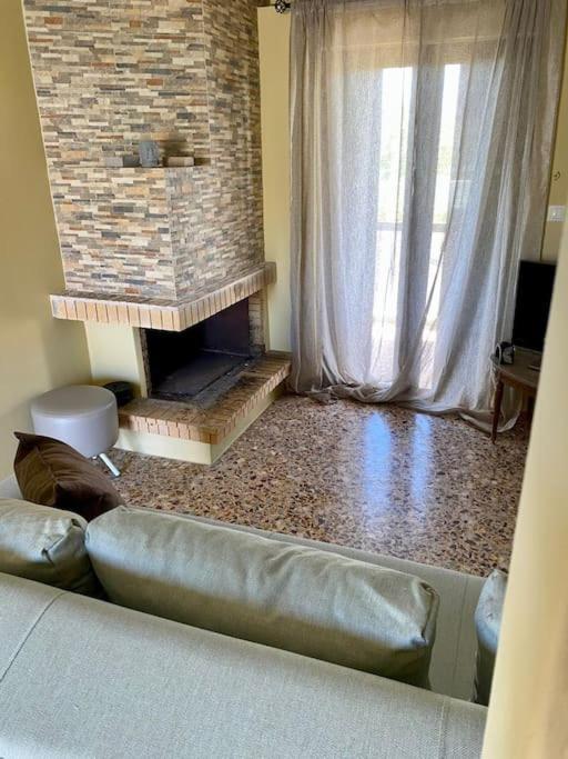 Ferienwohnung Τέσσερις Εποχές Aetos  Exterior foto